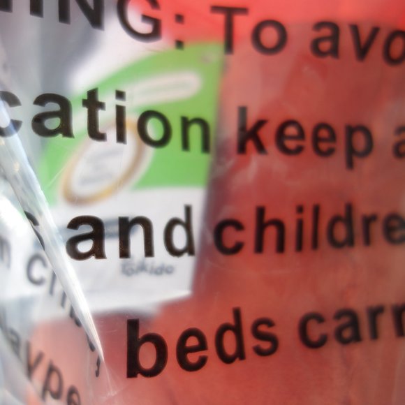 VeeFriends BE THE BIGGER PERSON PLUSH *Brand New in Plastic* - Picture 3 of 4